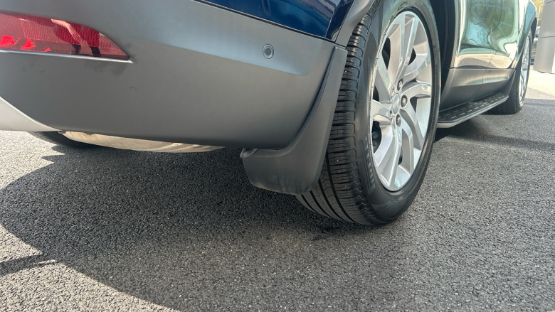 Land Rover Discovery 3.0 D300 S 5dr Auto Diesel Station Wagon